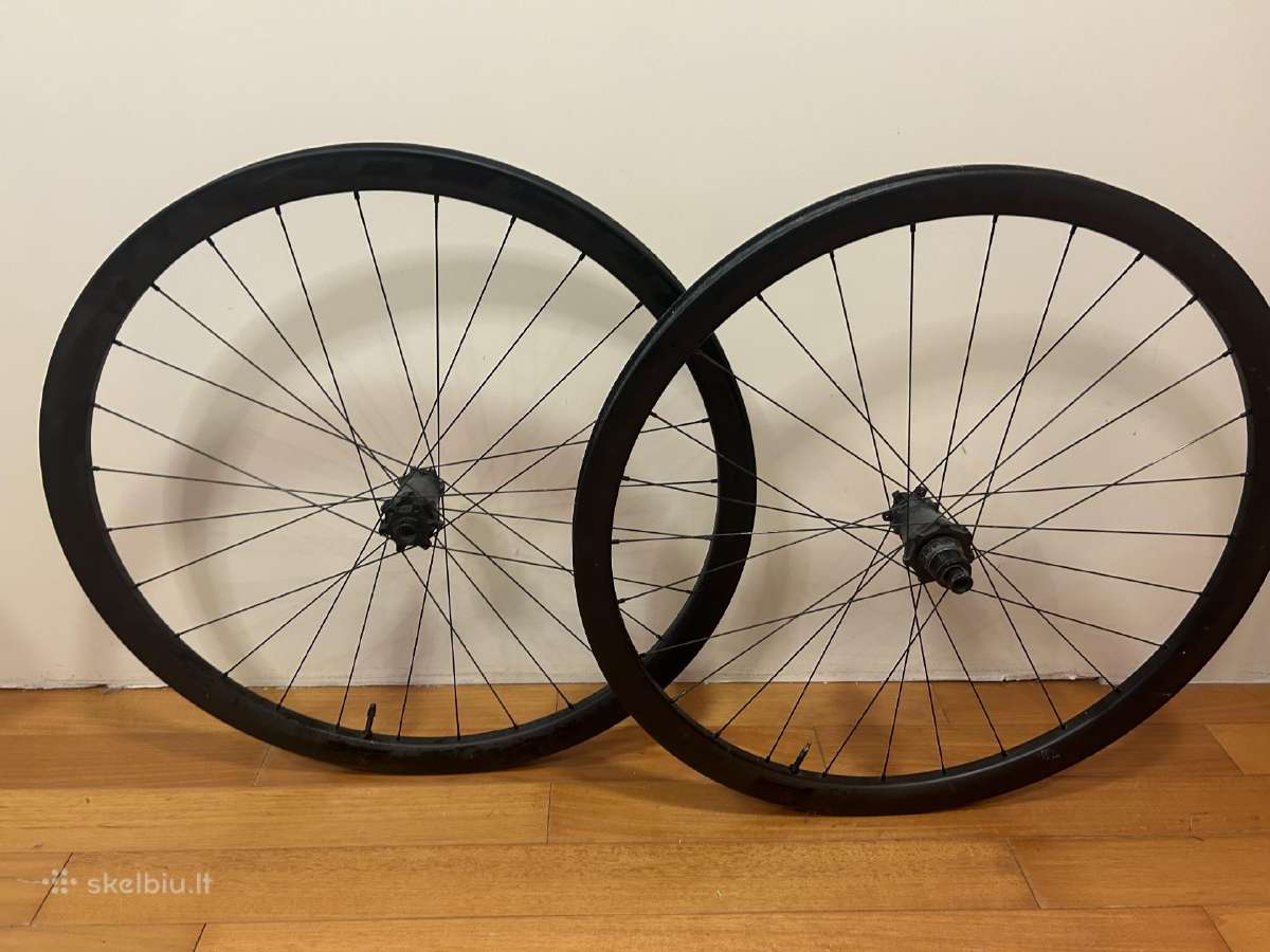 Syncross silverton 1.0 karboniniai ratai