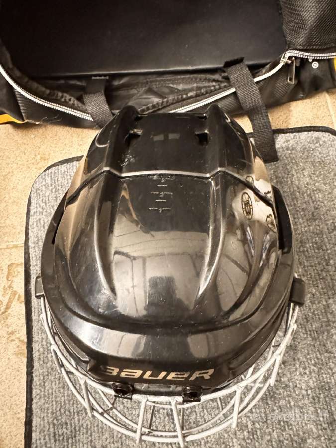 Bauer Re-akt 100 šalmas su tinkleliu Jaunimas - nuotraukos Nr. 2