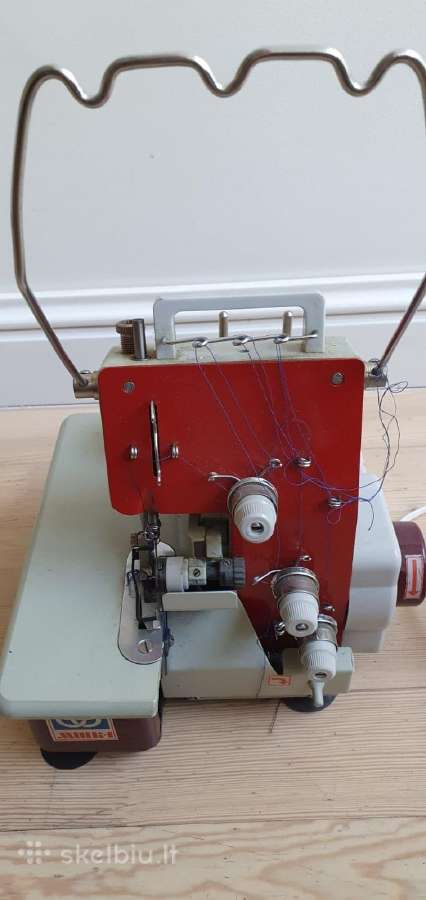 Apmėtymo mašina Overlock