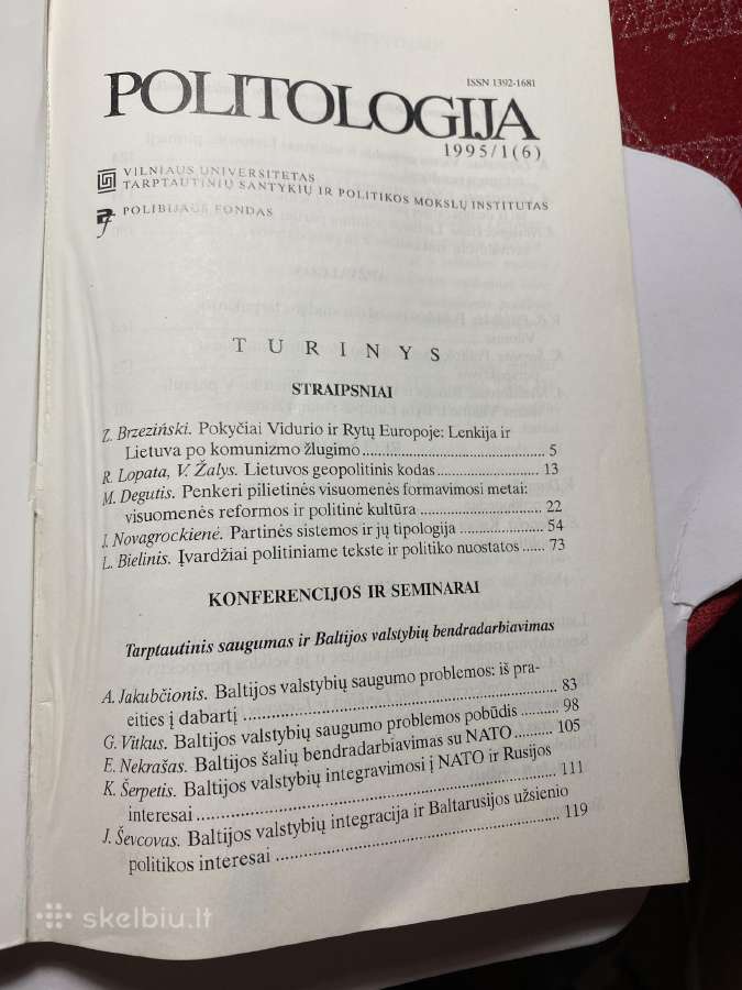Parduodami žurnalai Politologija 1995 ir t.t. - nuotraukos Nr. 2