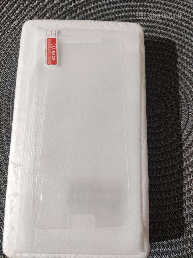 Samsung galaxy s7 stikliukas
