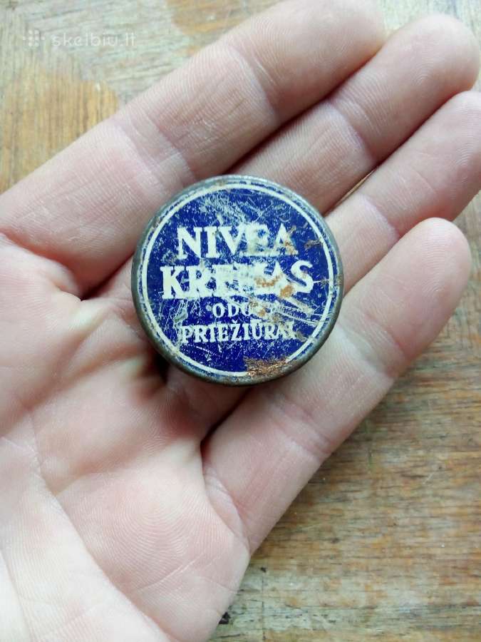 Lt prieskario kremo- vaistu buteliukai