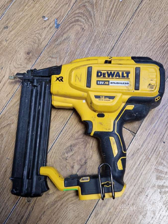 Dewalt akumuliatorinine viniakale dcn680