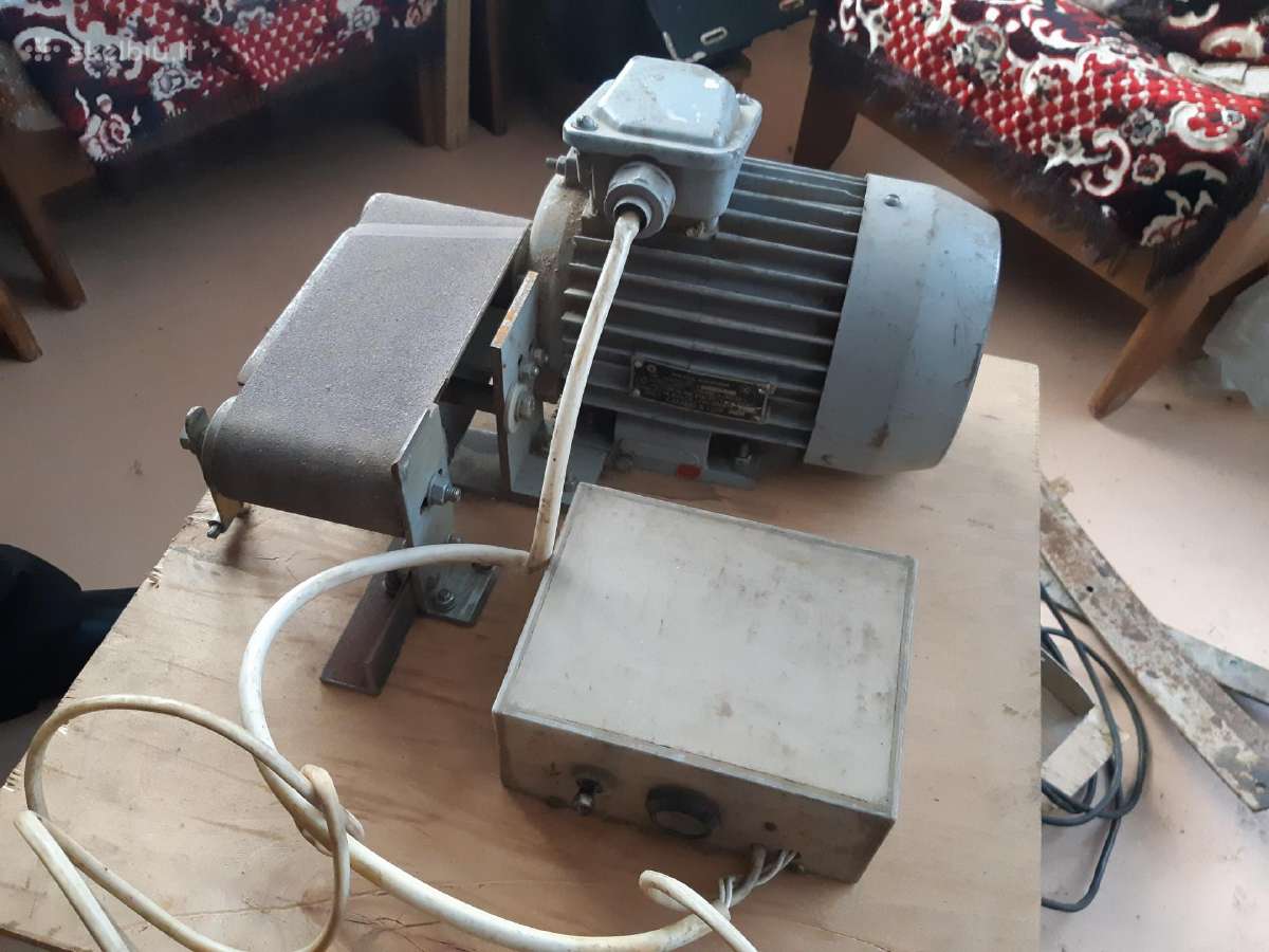 Elekrinis variklis lėtų apsukų su šlifuokliu