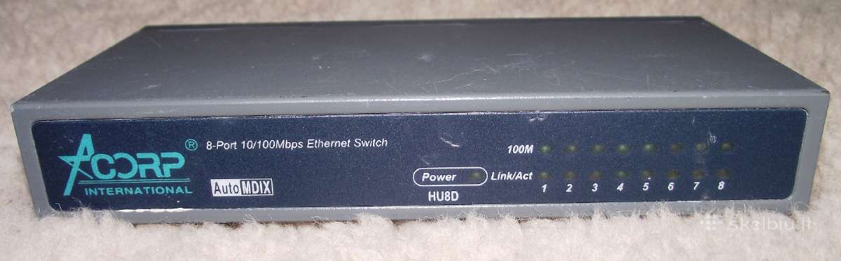 8 portu Accorp switch-as