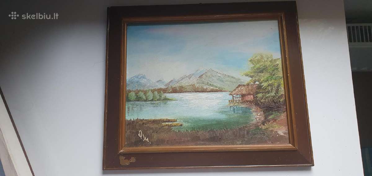 Nedidelis paveikslas su ežeru ir kalnais