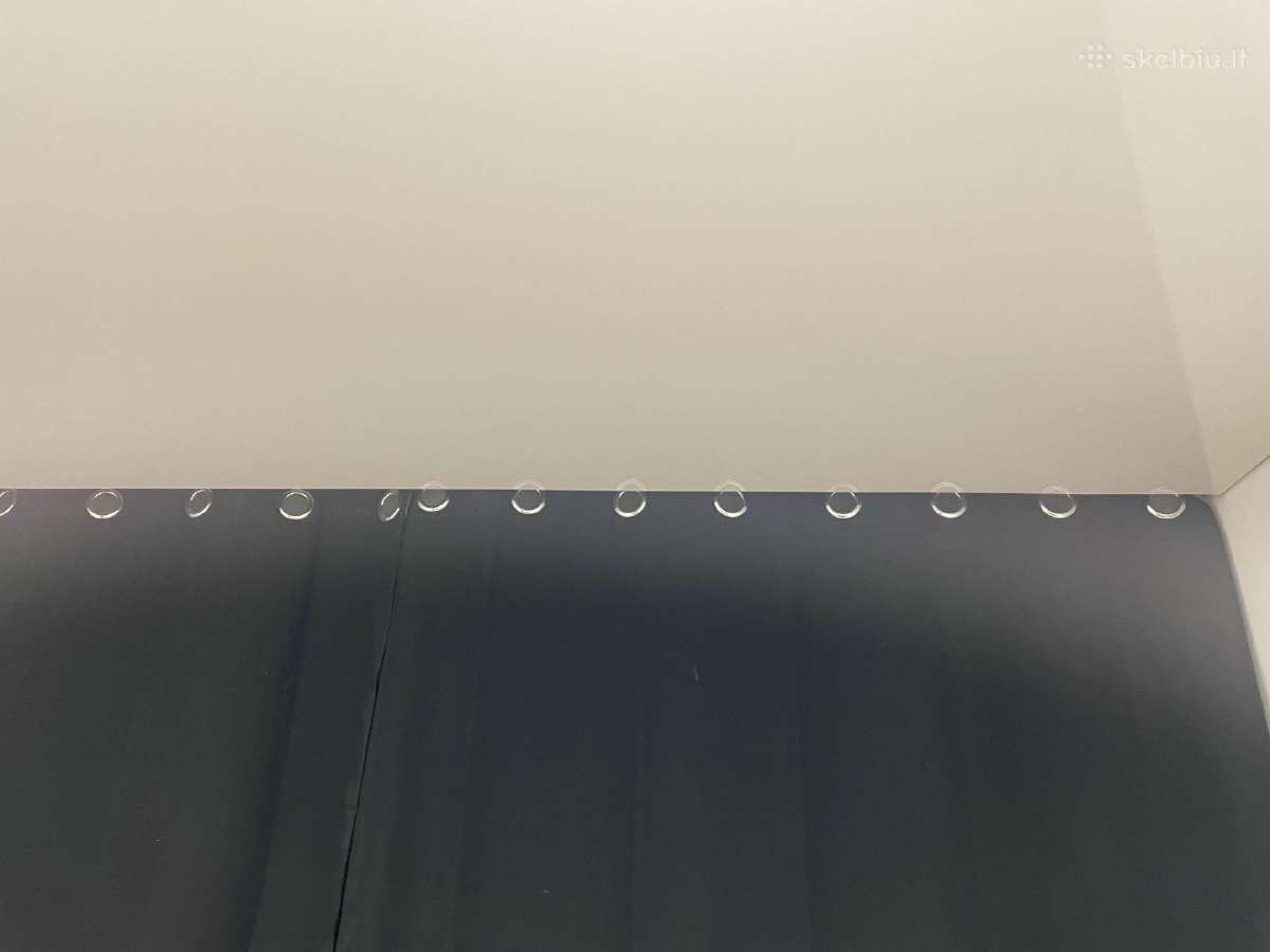 Juodos naktinės užuolaidos 2x 140cmx250cm
