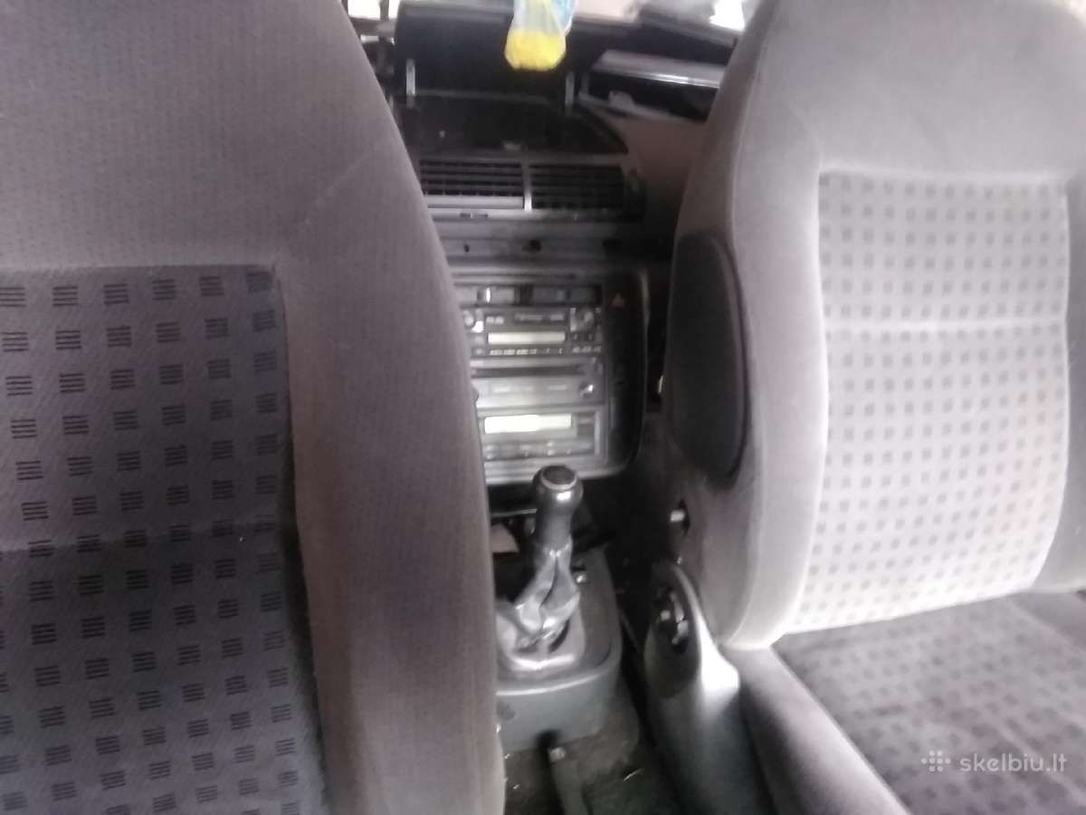 Volkswagen Touran - nuotraukos Nr. 19