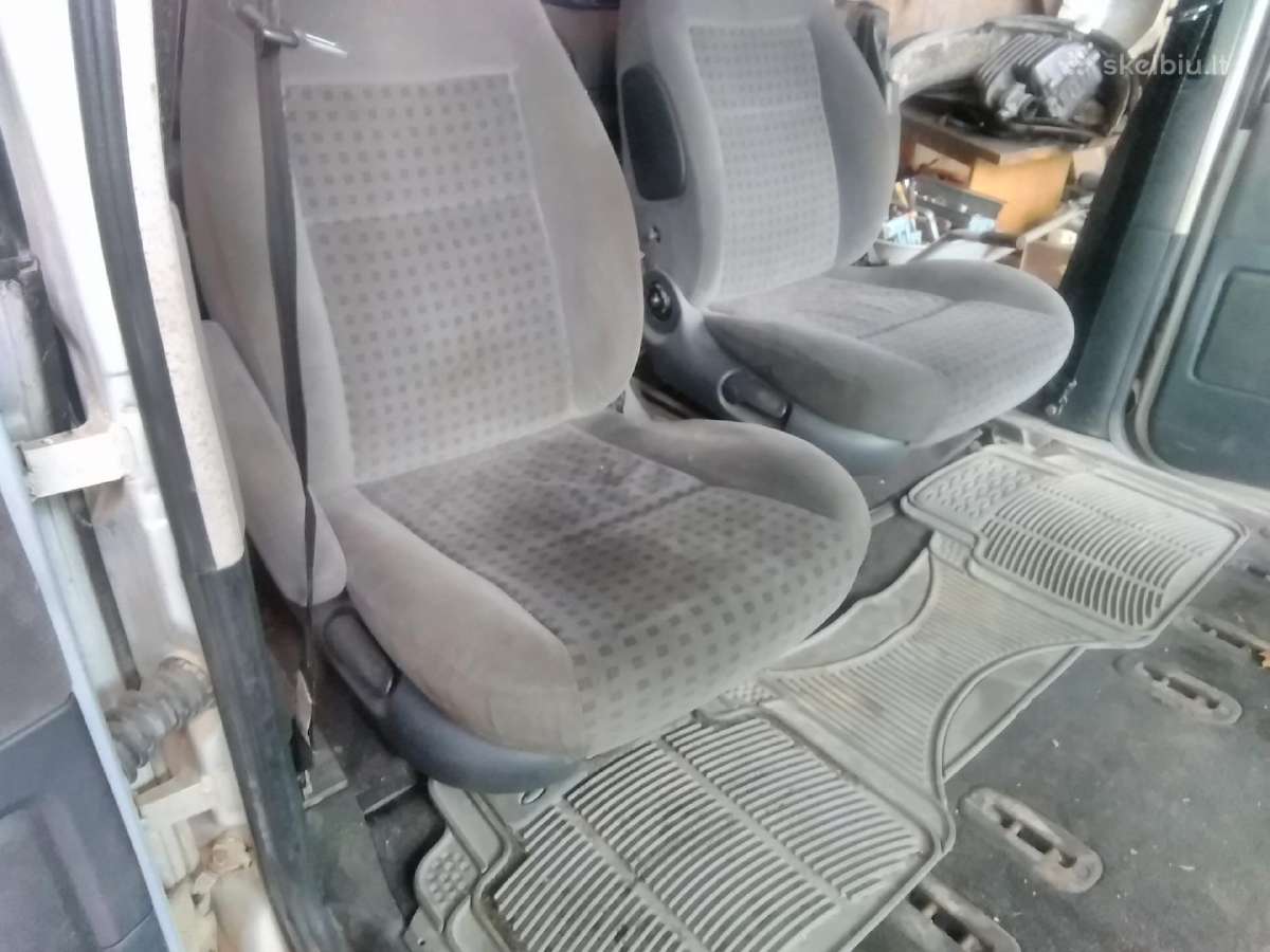 Volkswagen Touran - nuotraukos Nr. 20