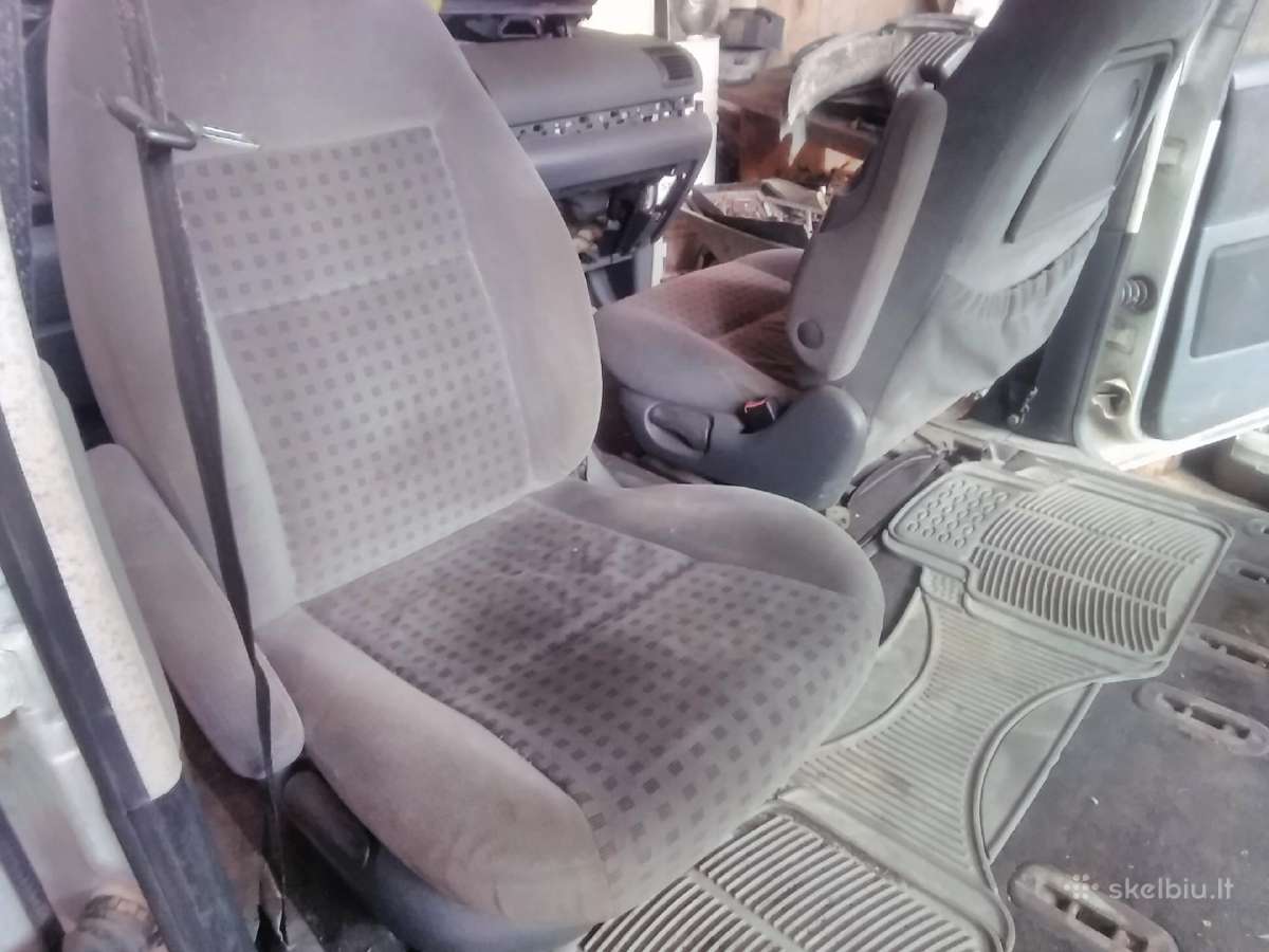 Volkswagen Touran - nuotraukos Nr. 21