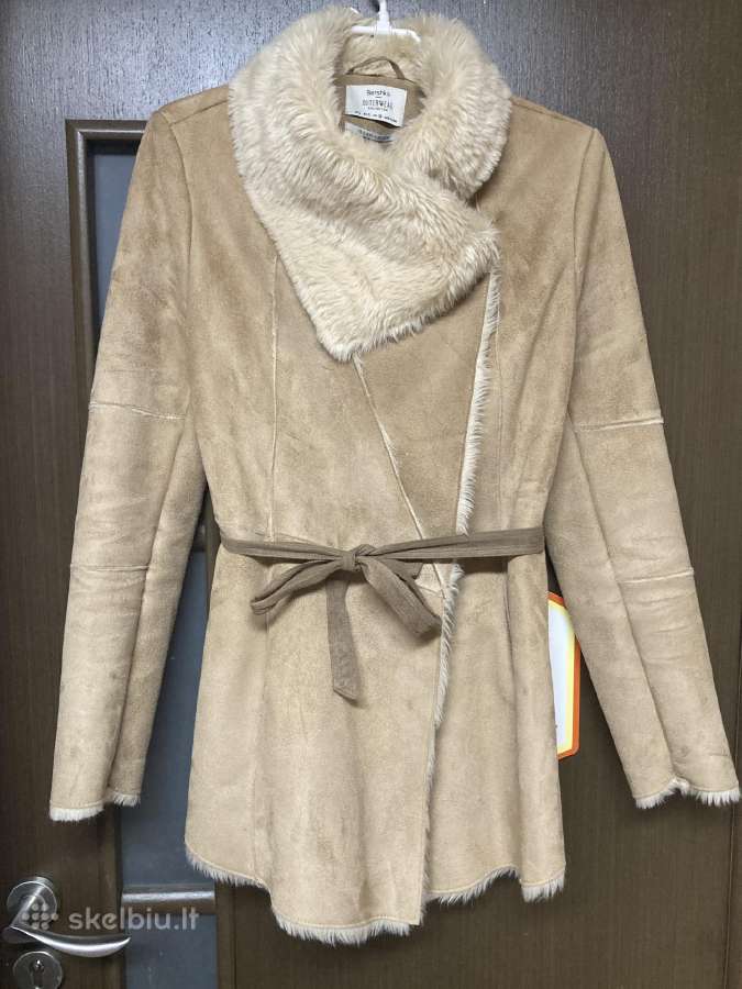 Bershka verstos odos imitacijos kailinukai - nuotraukos Nr. 2