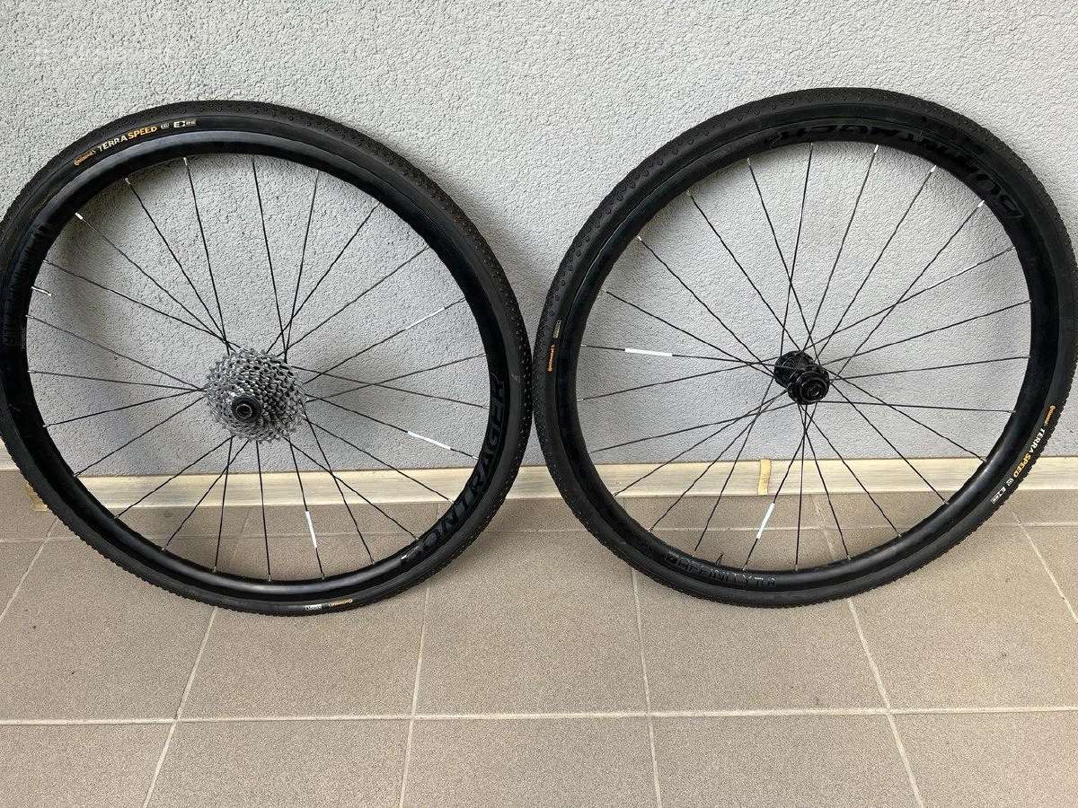 Bontrager Affinity Tlr gravel plento ratai