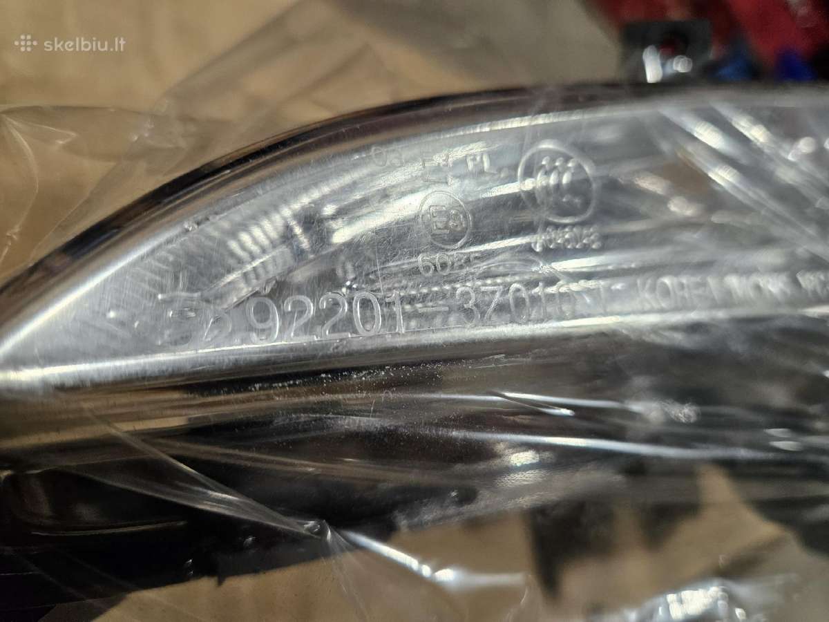 Hyundai i40 Front fog light 922013z010 Left - nuotraukos Nr. 4
