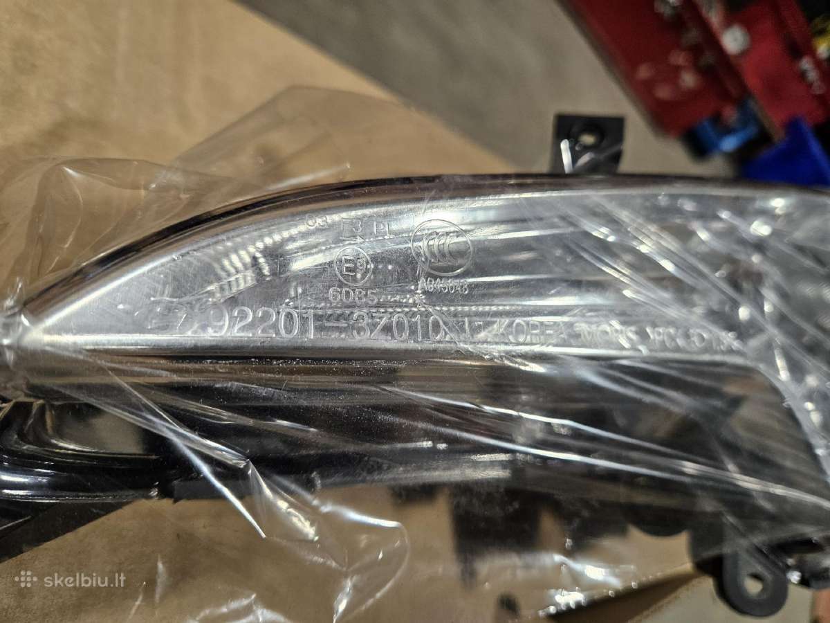 Hyundai i40 Front fog light 922013z010 Left - nuotraukos Nr. 8