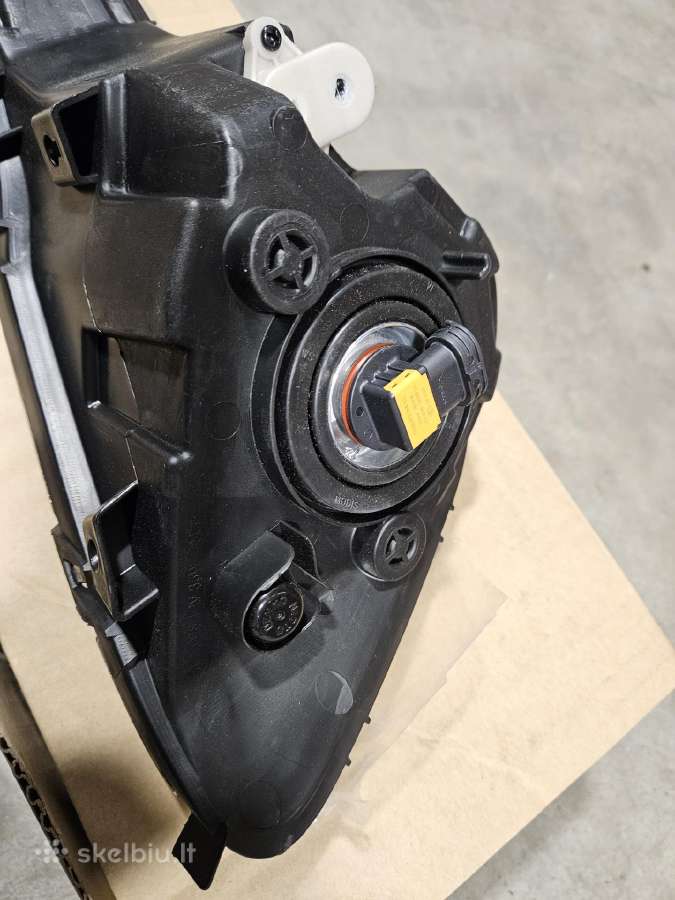 Hyundai i40 Front fog light 922013z010 Left - nuotraukos Nr. 10