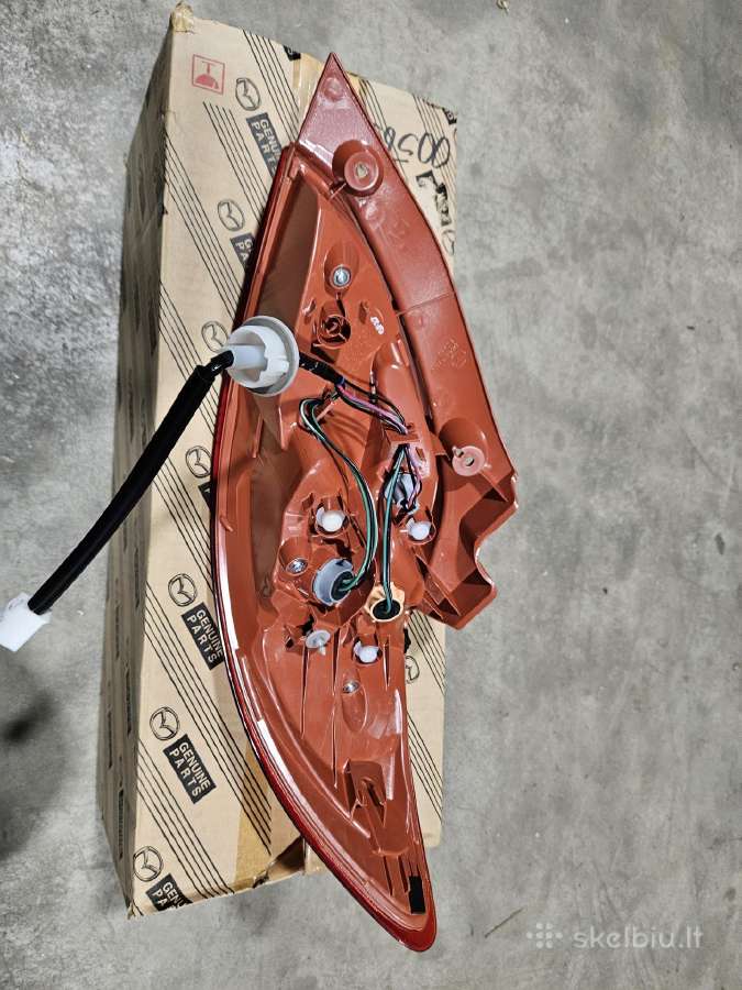 Mazda 2 Galinis žibintas kėbule Dm kairiej - nuotraukos Nr. 3