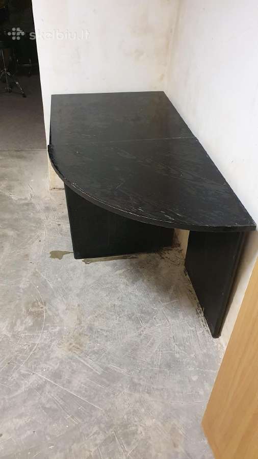 Juodi stalai