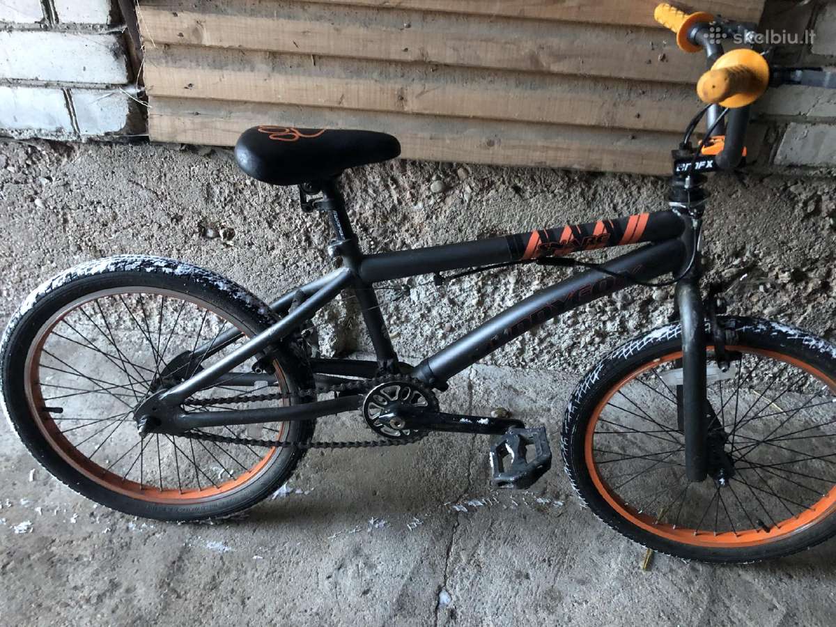 Vaikiški dviračiai.