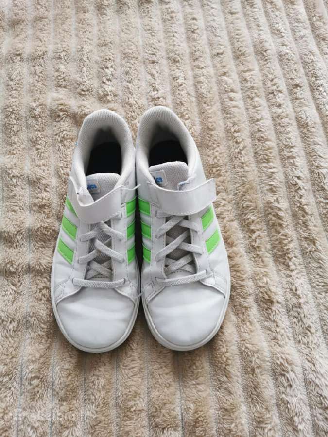 Vaikiški Kedai Adidas 32 dydis