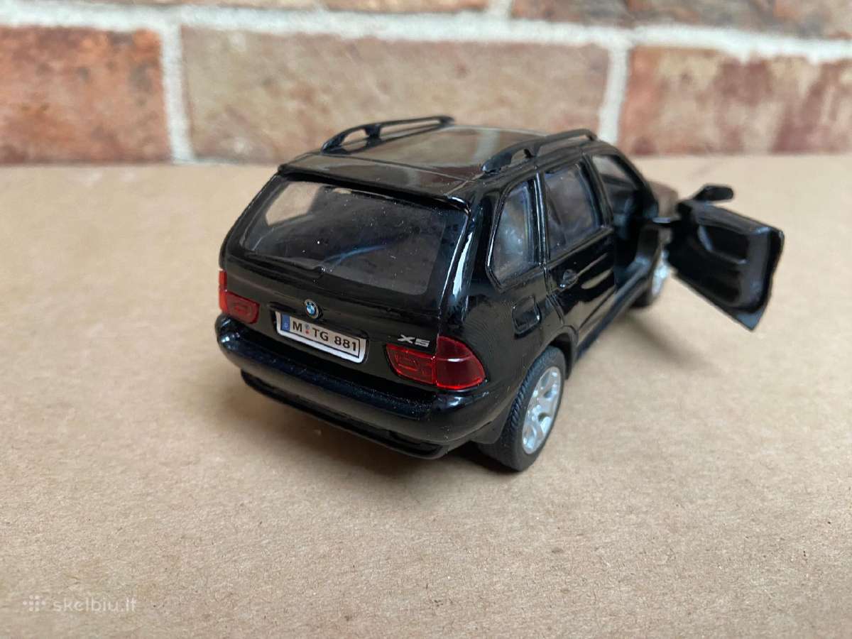 Bmw X5 E53 1:32 modeliukas modelis dzipas - nuotraukos Nr. 3