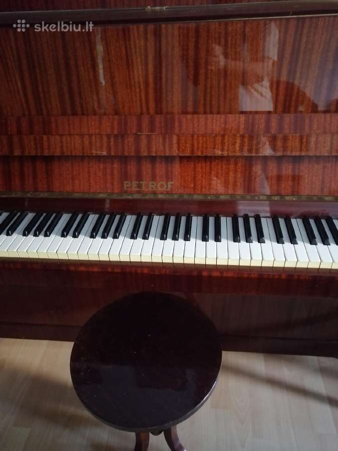 Pianinas Petrof - nuotraukos Nr. 5