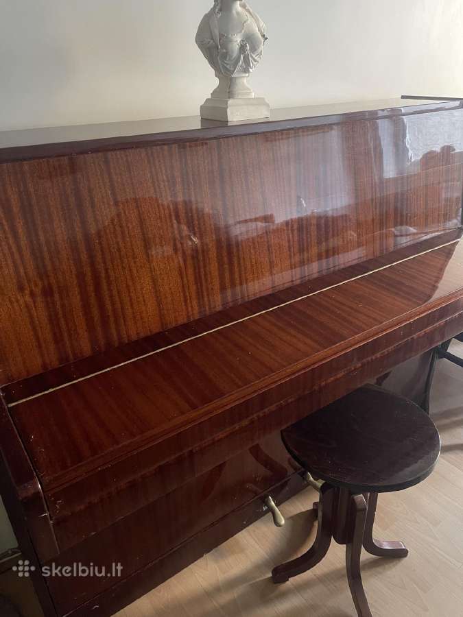 Pianinas Petrof - nuotraukos Nr. 10