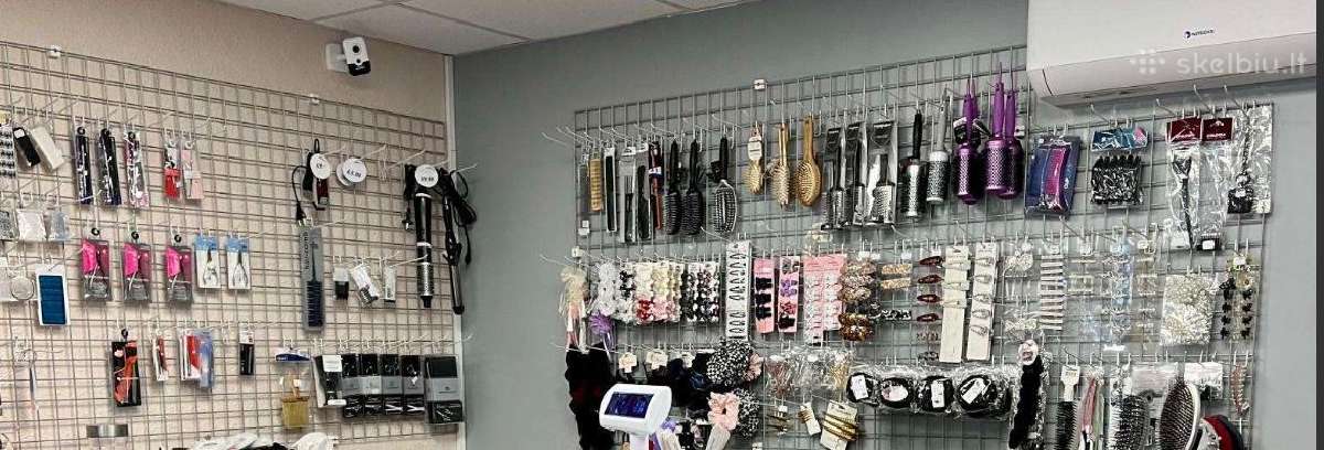 Parduodamos prekybinės grotos.