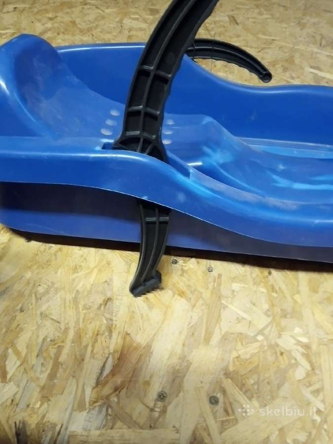 Plastikinės rogutės-čiuožynė