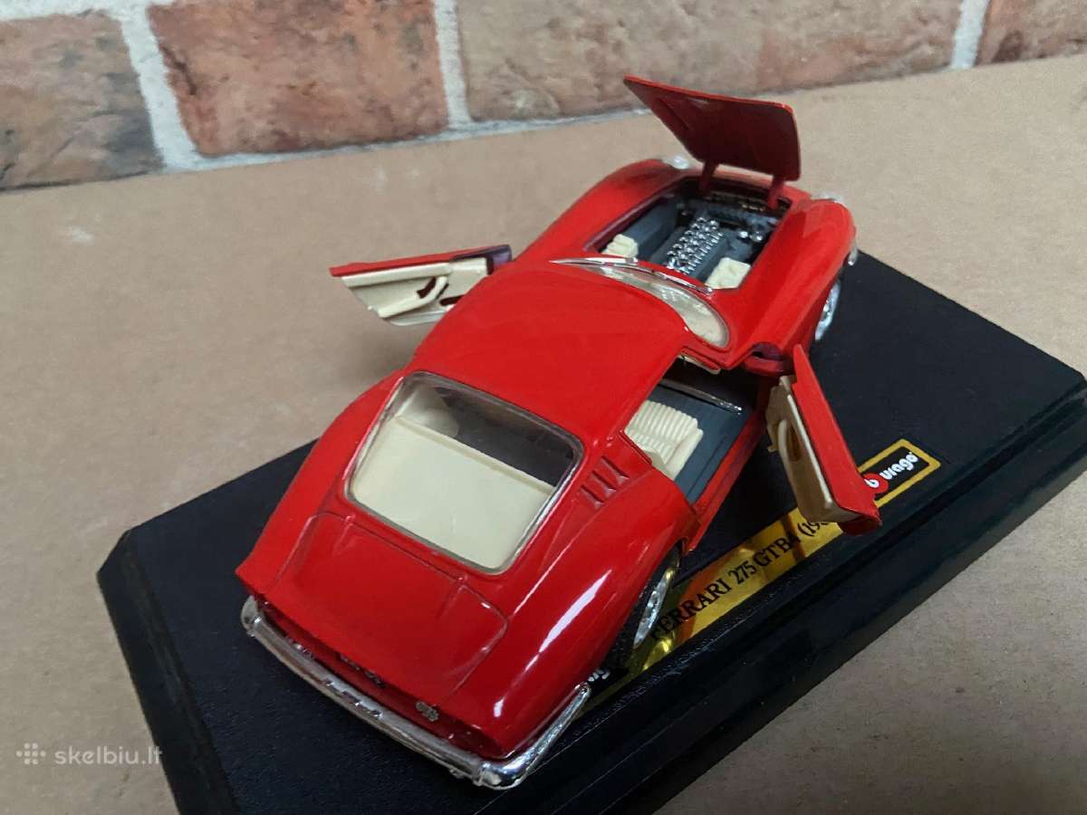 Ferrari 275 gtb4 1966 1:24 modeliukas italy burago - nuotraukos Nr. 3