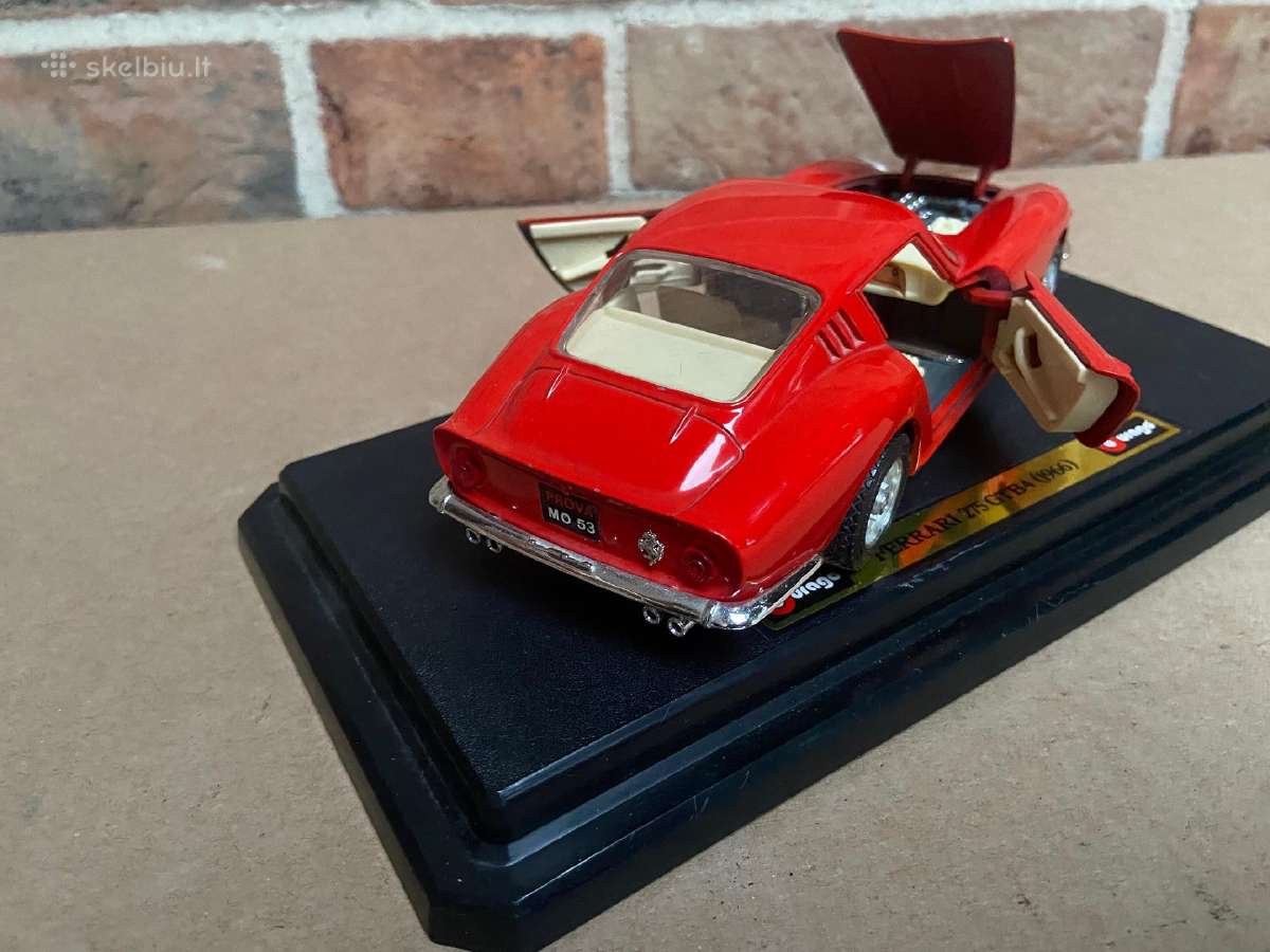 Ferrari 275 gtb4 1966 1:24 modeliukas italy burago - nuotraukos Nr. 4