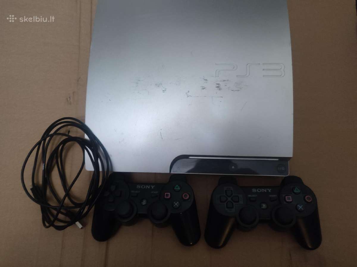 PS3 puikios bukles, 40 zaidimu, atristas, 2 pultai
