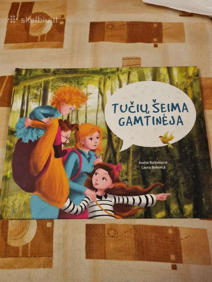 Tučių šeima gamtinėja