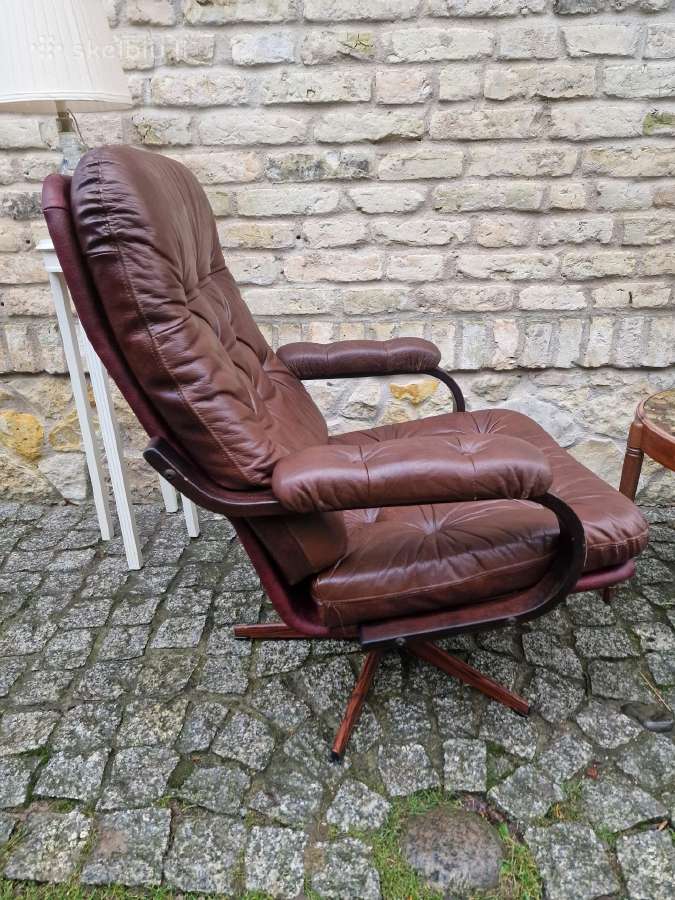 Vintažinis mid century odinis fotelis