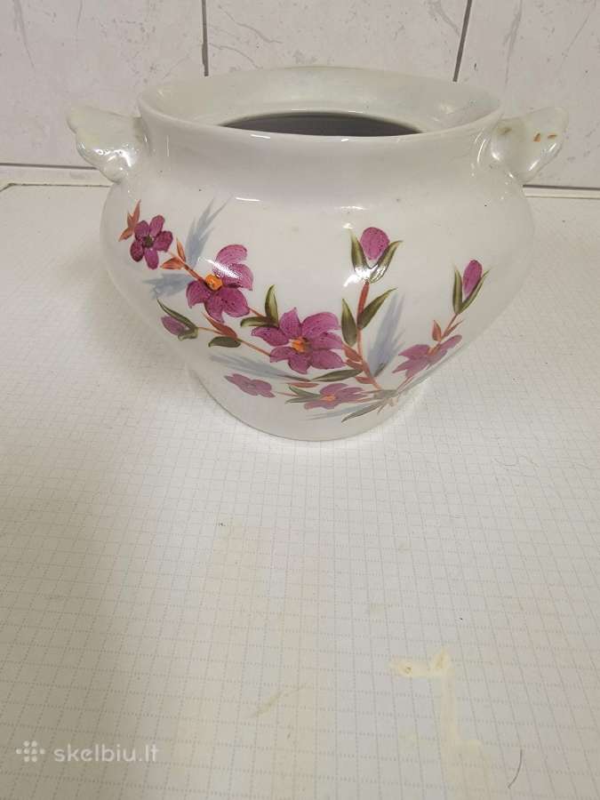 Senų laikų porcelianinė cukrinė