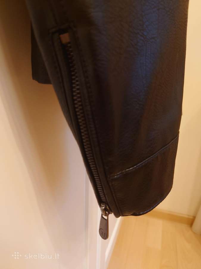 Trussardi juoda odinė strukė 48d. - nuotraukos Nr. 2