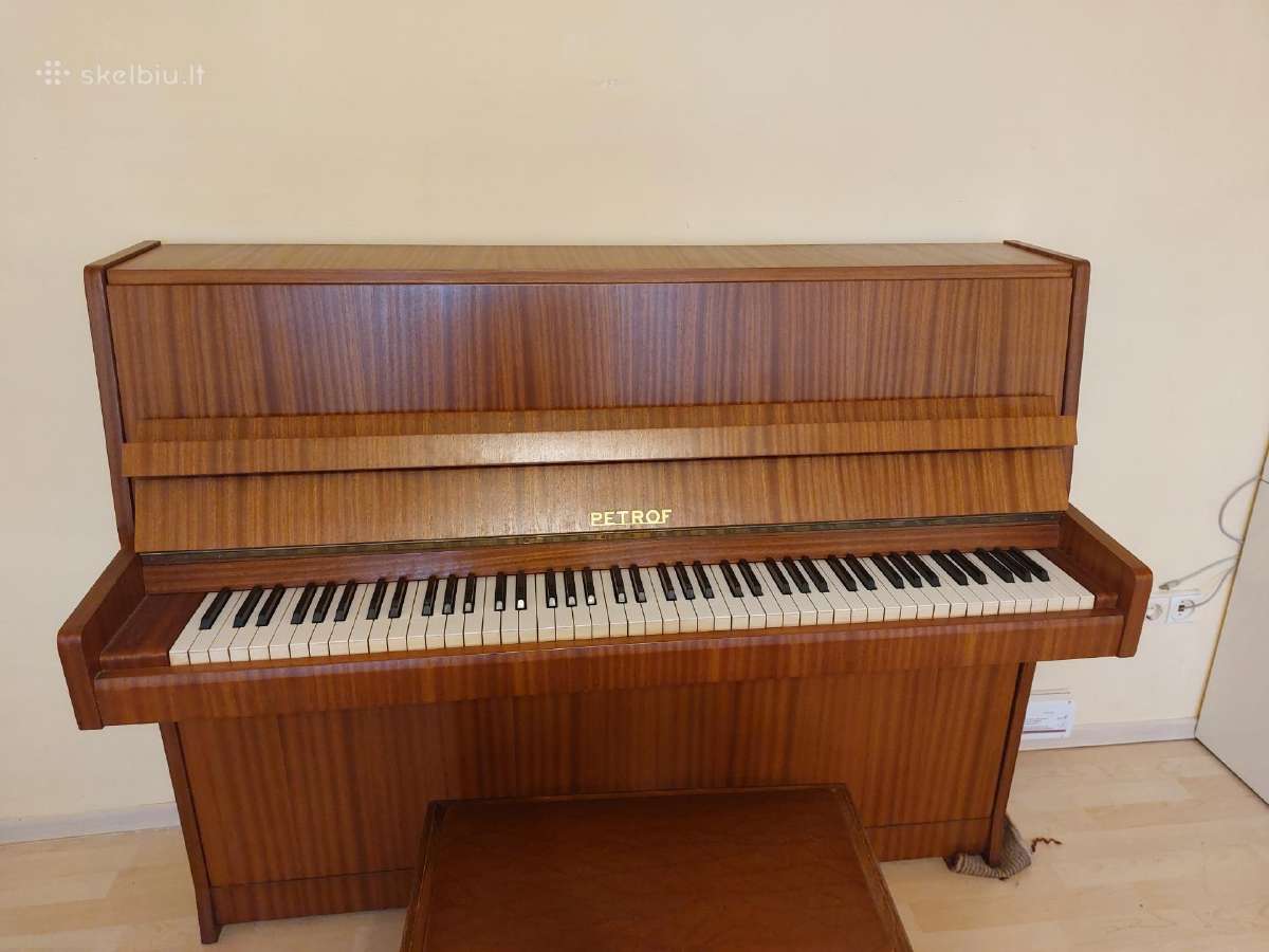 Puikios būklės pianinas Petrof su kėde - nuotraukos Nr. 2