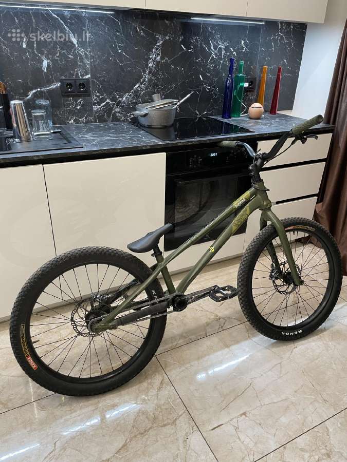 Velo strit treal