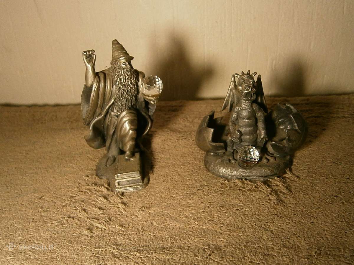 Burtininko ir drakono skulptūra iš sunkaus metalo - nuotraukos Nr. 4