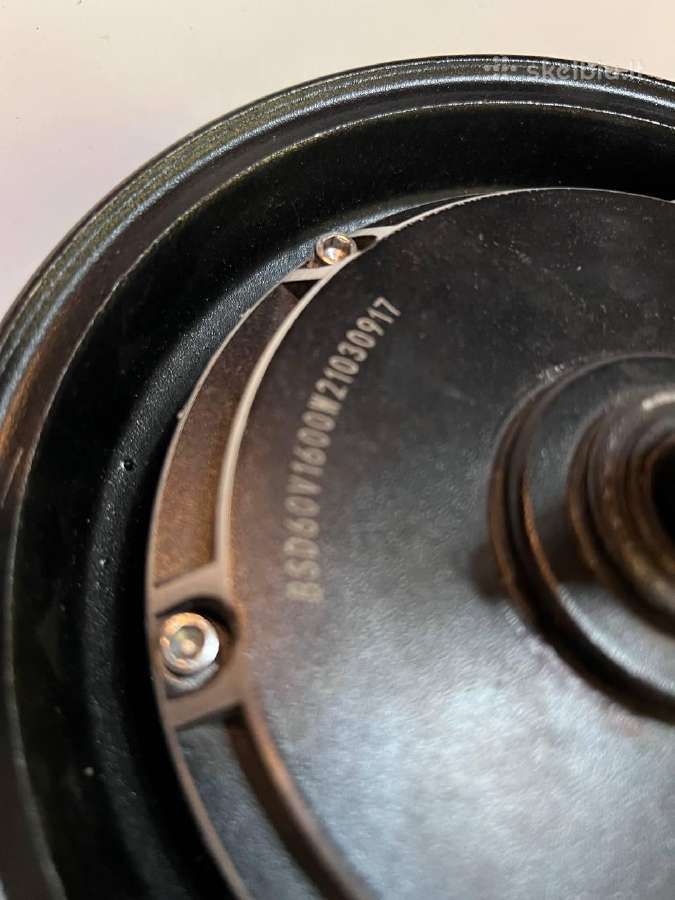 Naudotų Elektrinių Paspirtukų Ir Dviračių Dalys - nuotraukos Nr. 4