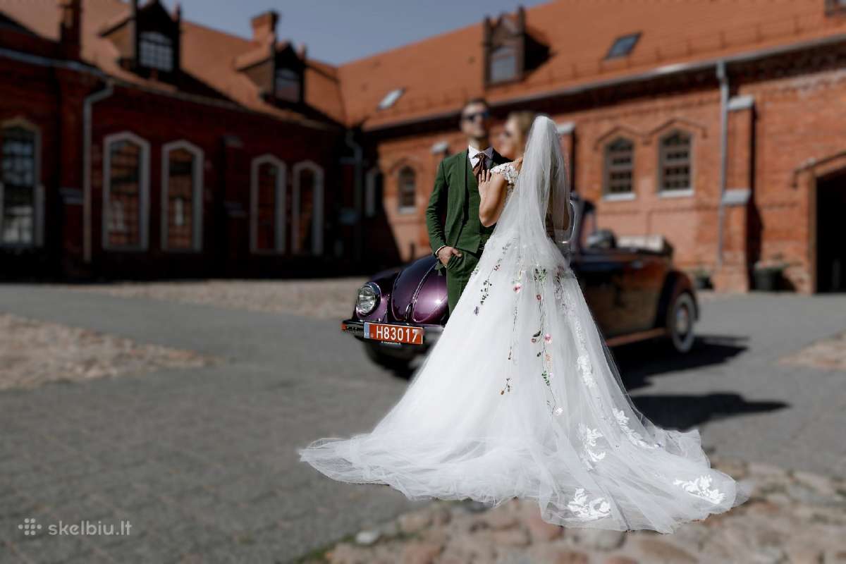 Vestuvinė suknelė