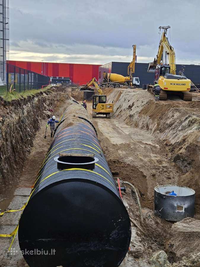 Vandentiekio ir nuotekų tinklų tiesimas