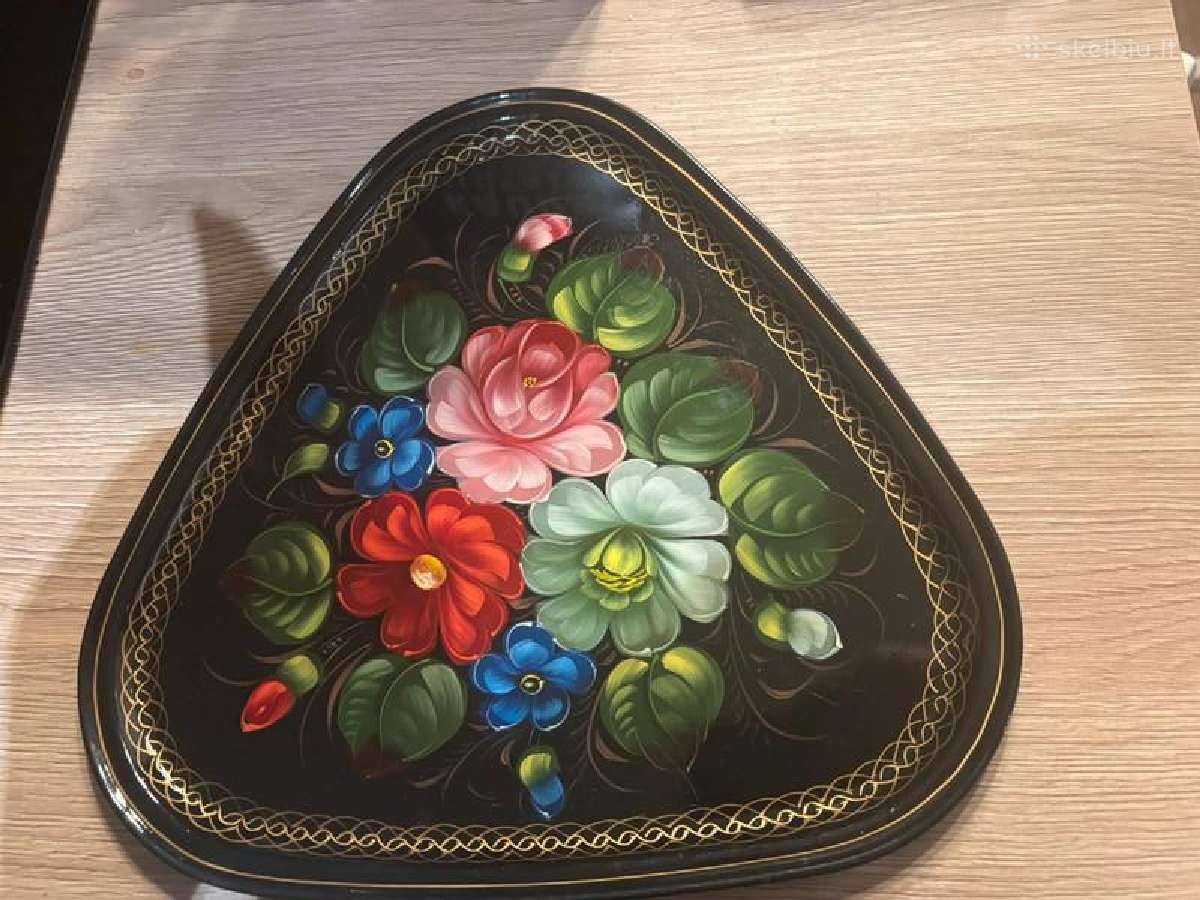 Tapytas antikvarinis padėklas