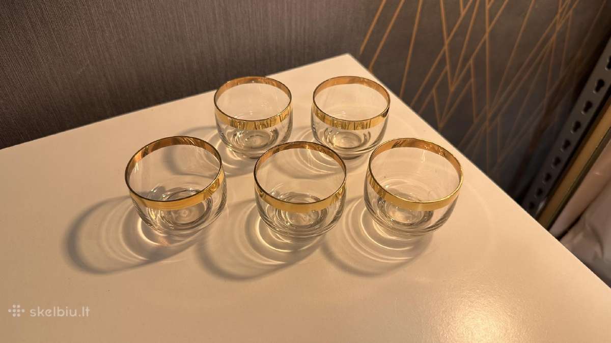 5 stikliukai