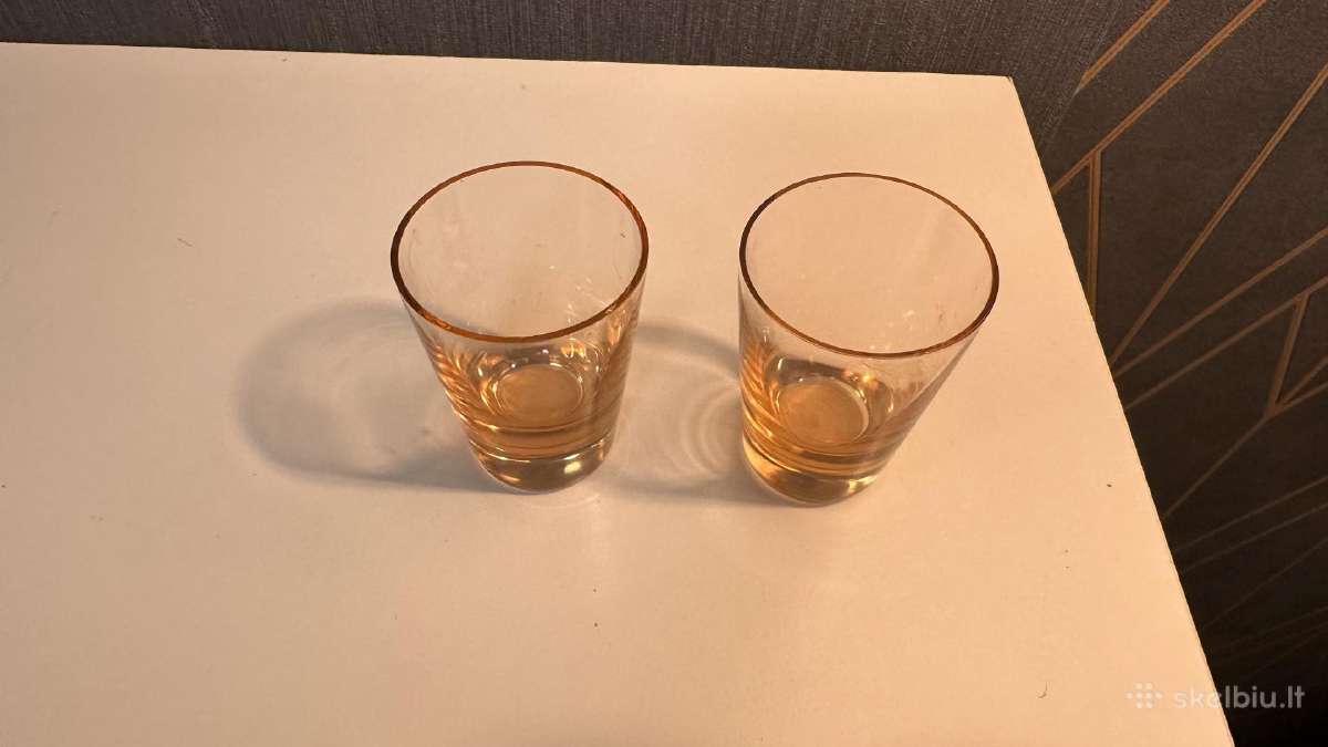 2 rausvo stiklo stikliukai - nuotraukos Nr. 2