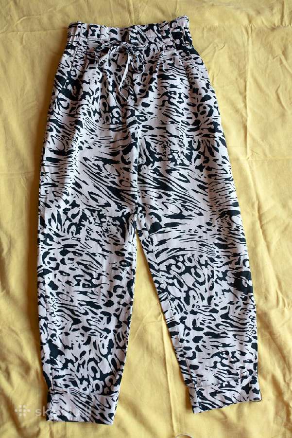 Mom fit stiliaus trumpintos kelnės - nuotraukos Nr. 2