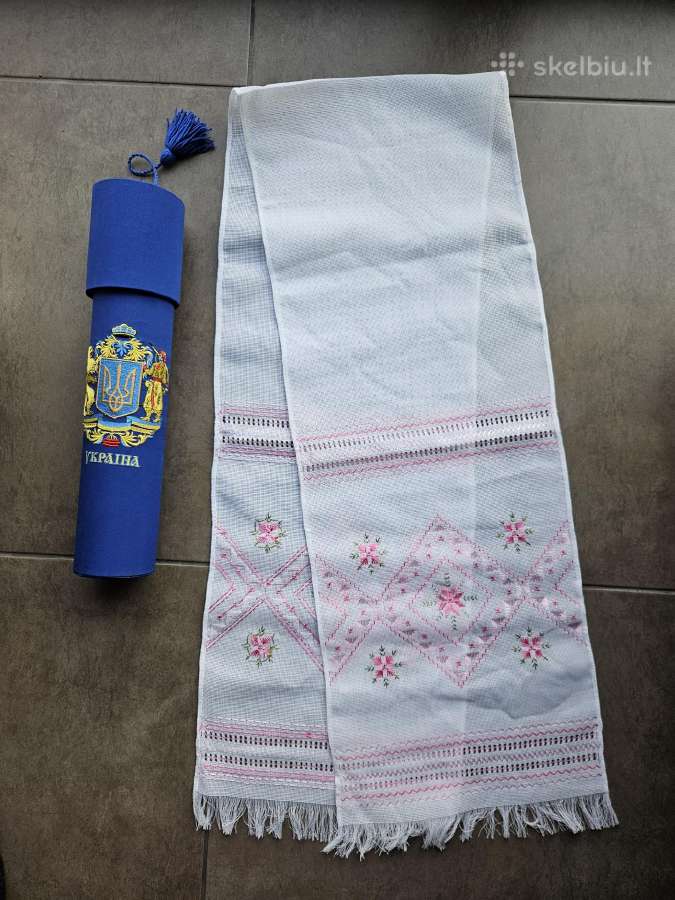 Ukrainiečių rankų darbo vyshyvanka staltiesė