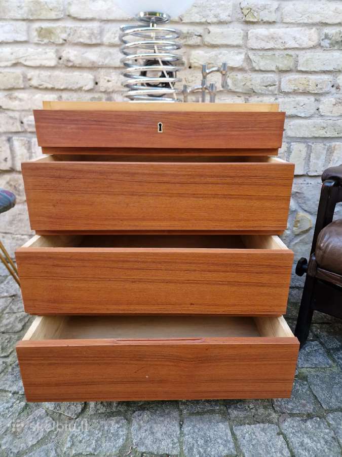 Vintažinė mid century tikmedžio/uosio komodėlė. - nuotraukos Nr. 12
