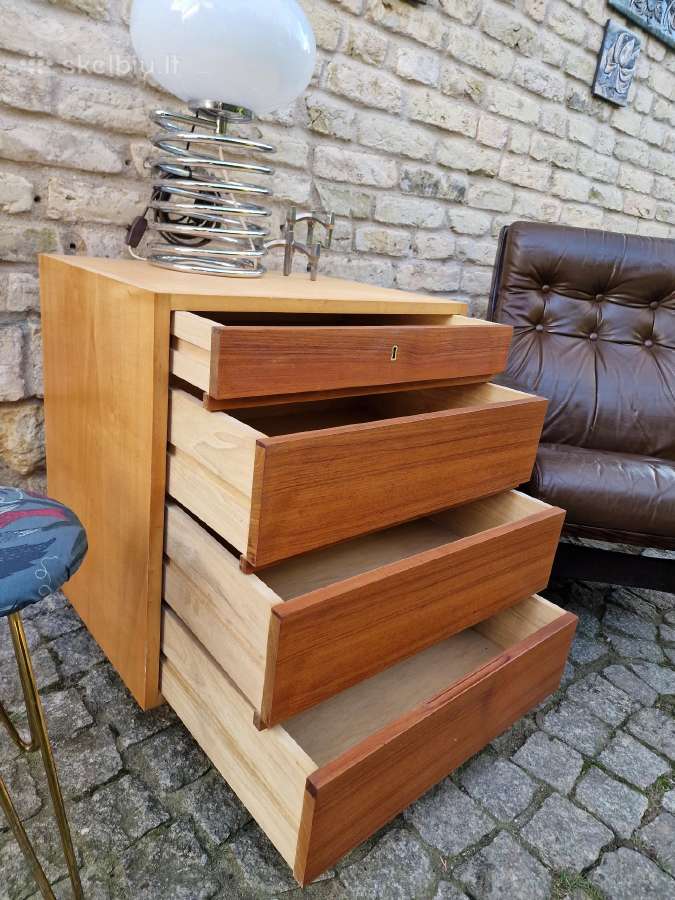 Vintažinė mid century tikmedžio/uosio komodėlė. - nuotraukos Nr. 13