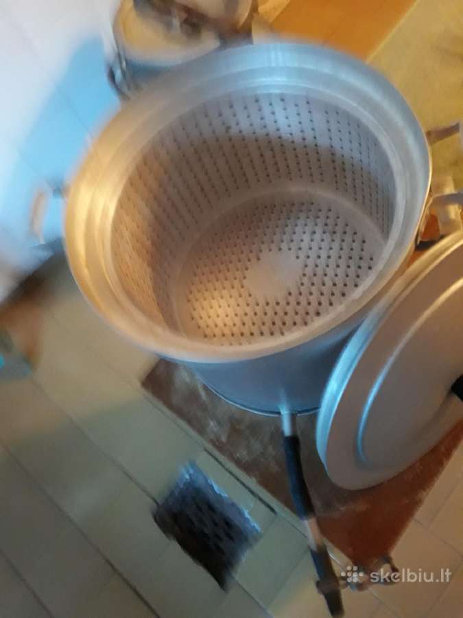 Garų puodas sultims gaminti
