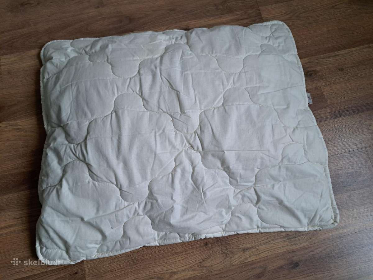 Pagalvė 70x60cm